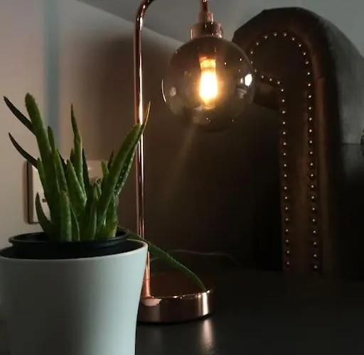 House On The Hill Bed & Breakfast