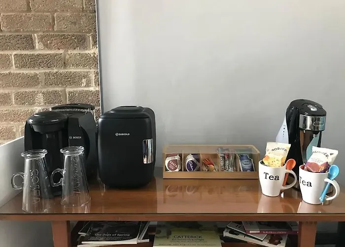 Bed & Breakfast House On The Hill *