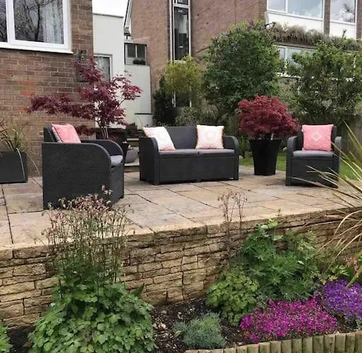 House On The Hill * Richmond (North Yorkshire)